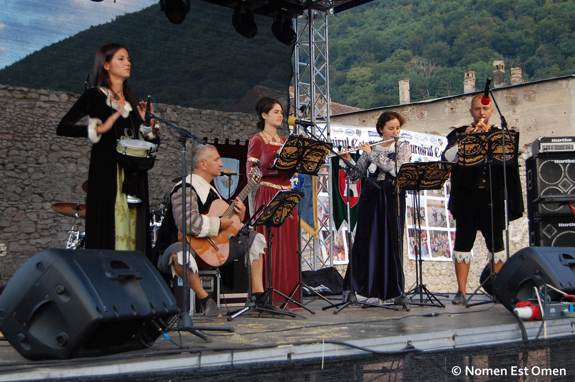 Nomen Est Omen la Brasov